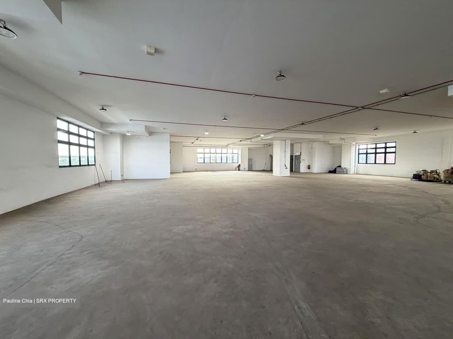 Tuas Lot (D22), Warehouse #573645651
